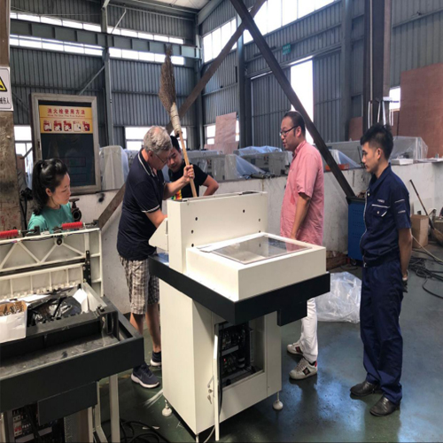 Shanghai UPG accompany with customers to factory inspection