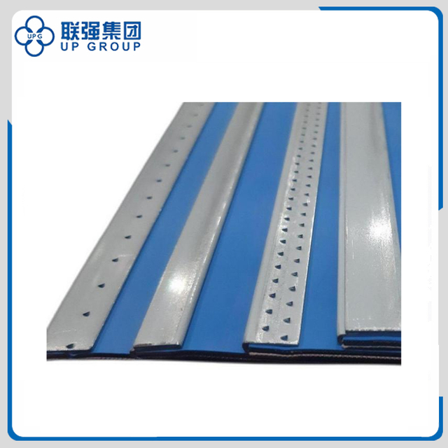 Blanket with Aluminum/Steel Bar