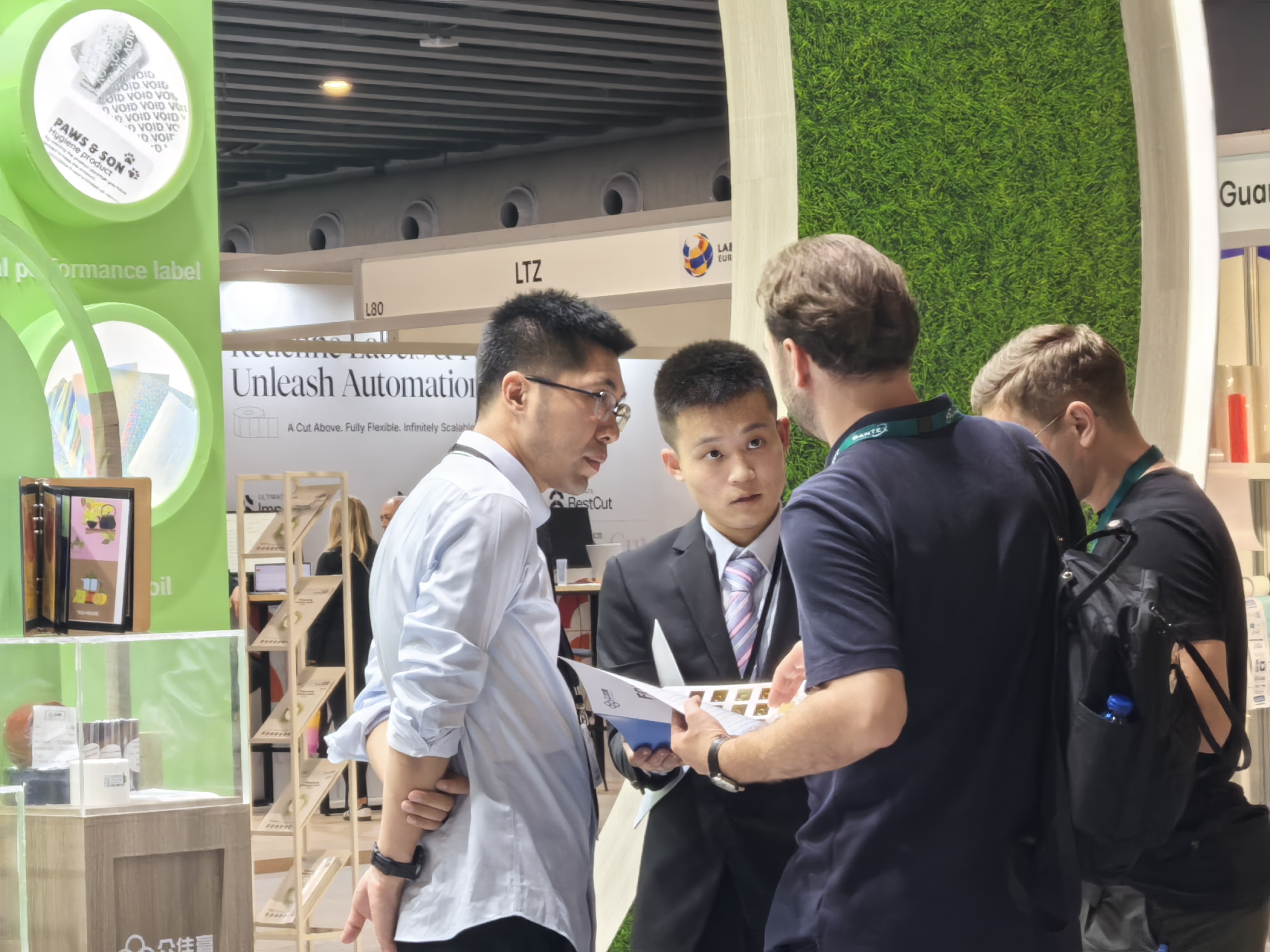 c5d8ed46e723bb979e1d4d2800d54a47_